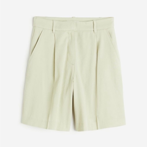 NWOT H&M Shorts - Picture 1 of 3